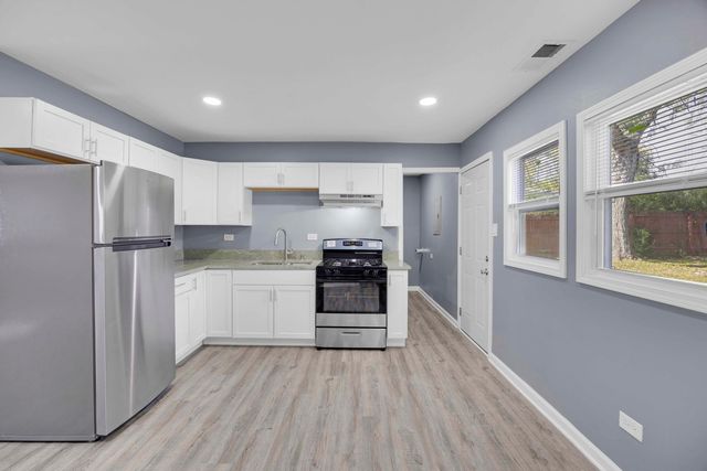 351 CONCORD Drive, Chicago Heights, IL 60411