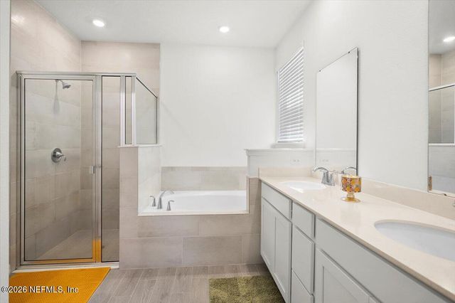 15608 WHISPERING FIR Drive, Jacksonville, FL 32218