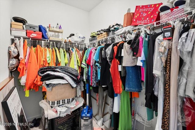 15608 WHISPERING FIR Drive, Jacksonville, FL 32218