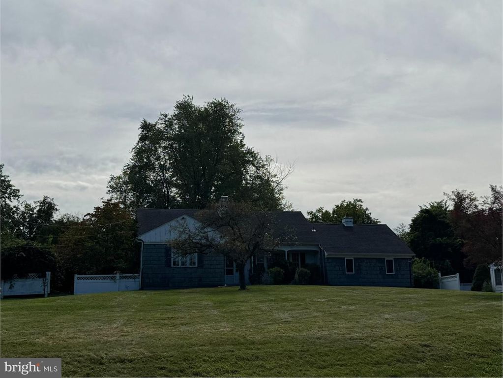 418 WASHINGTON CROSSING PENNINGTON RD, TITUSVILLE, NJ 08560 — exterior