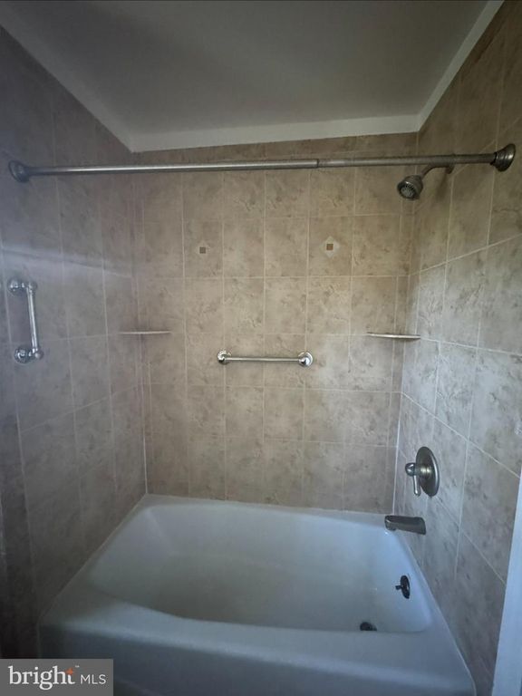 418 WASHINGTON CROSSING PENNINGTON RD, TITUSVILLE, NJ 08560 — photo 4