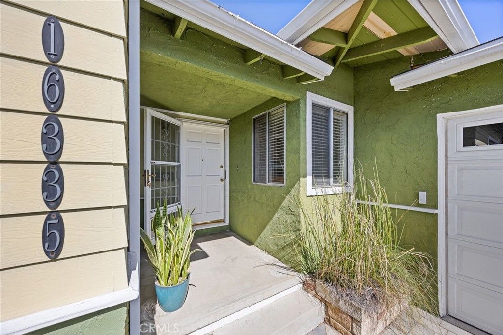 16335 Tuba, Granada Hills, CA 91343 — photo 2