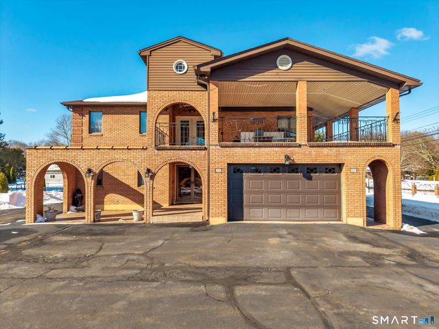 23 Crest Drive, Cromwell, CT 06416