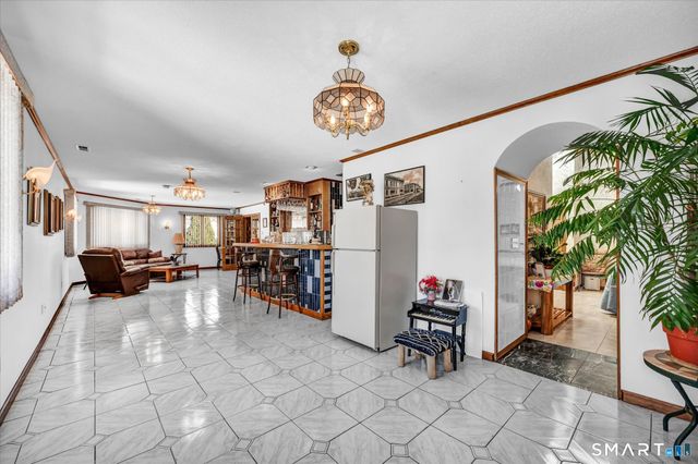 23 Crest Drive, Cromwell, CT 06416