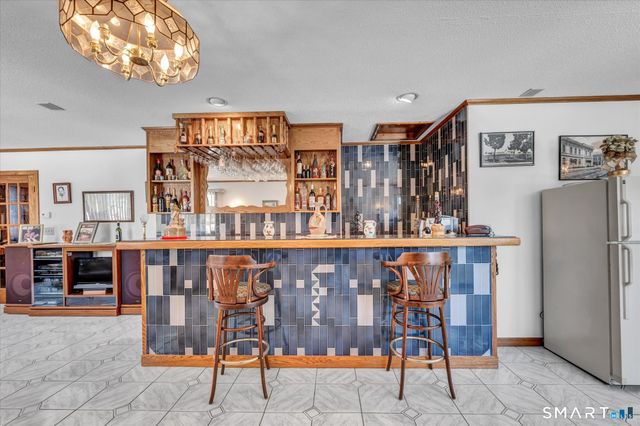 23 Crest Drive, Cromwell, CT 06416