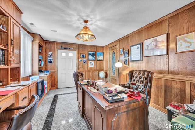 23 Crest Drive, Cromwell, CT 06416