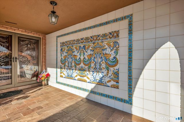 23 Crest Drive, Cromwell, CT 06416