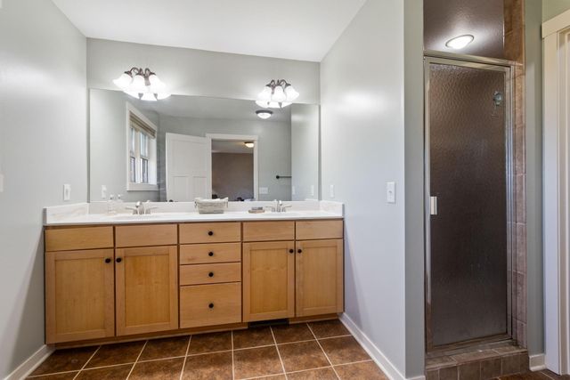 11446 Balsam Way, Woodbury, MN 55129