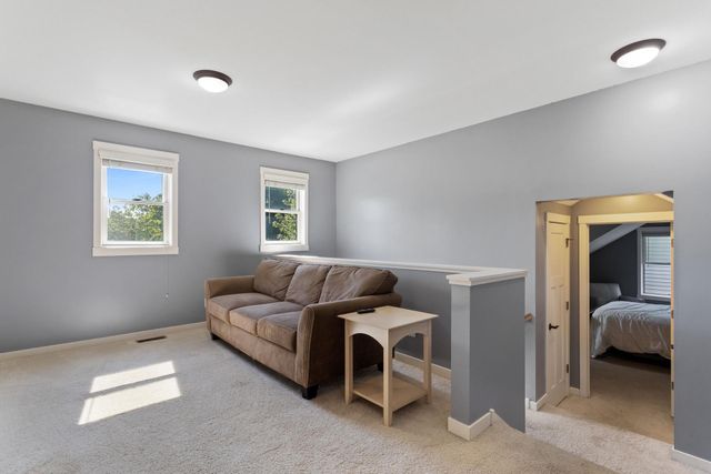 11446 Balsam Way, Woodbury, MN 55129