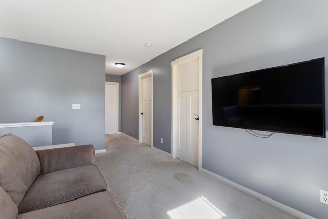 11446 Balsam Way, Woodbury, MN 55129