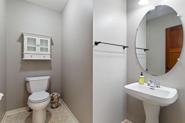 11446 Balsam Way, Woodbury, MN 55129