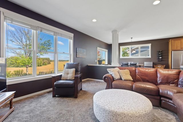 11446 Balsam Way, Woodbury, MN 55129