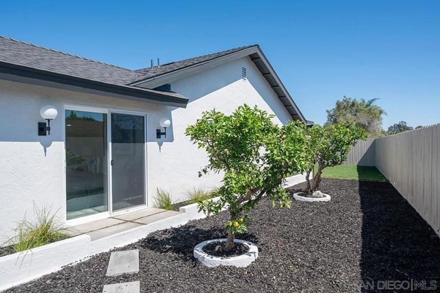 6211 SYRACUSE LANE, San Diego, CA 92122