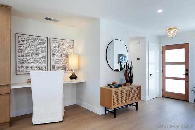 6211 SYRACUSE LANE, San Diego, CA 92122