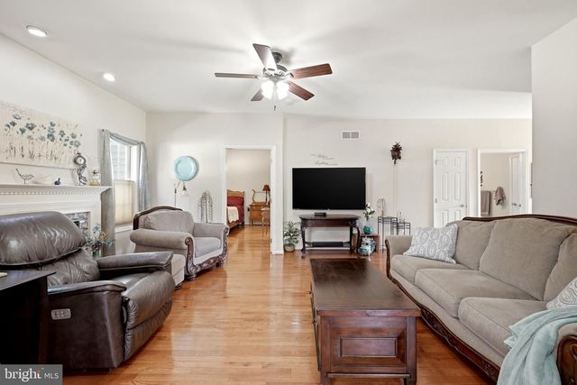 624 ALLEGHENY CIR, Woodstock, VA 22664