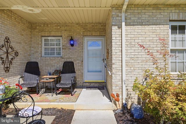 624 ALLEGHENY CIR, Woodstock, VA 22664