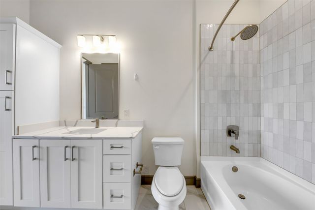 2700 Old Denton Road 2236, Carrollton, TX 75007