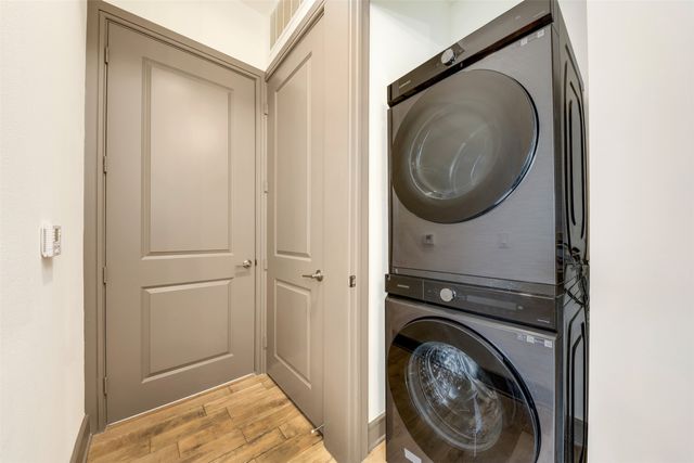 2700 Old Denton Road 2236, Carrollton, TX 75007