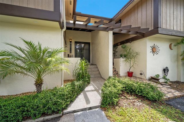 6711 SW 129th Court, Miami, FL 33183