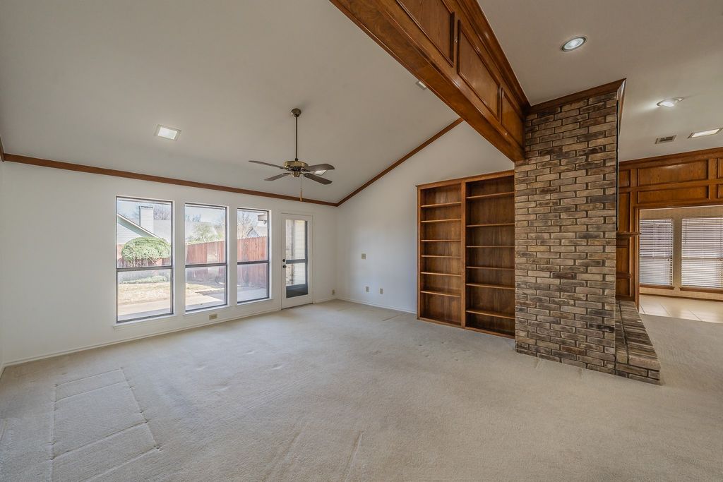 property-img