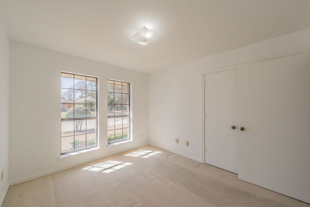 property-img