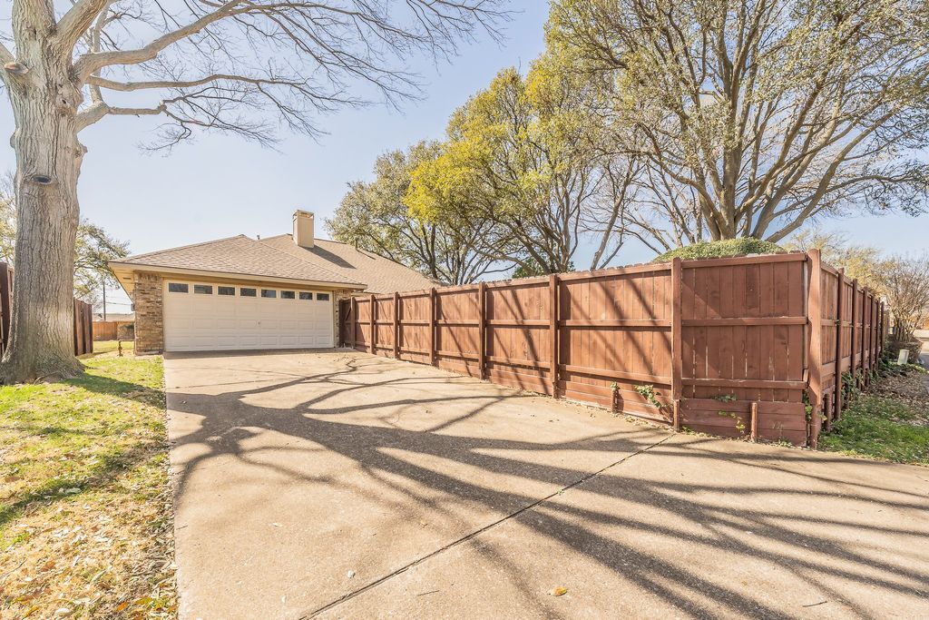 property-img
