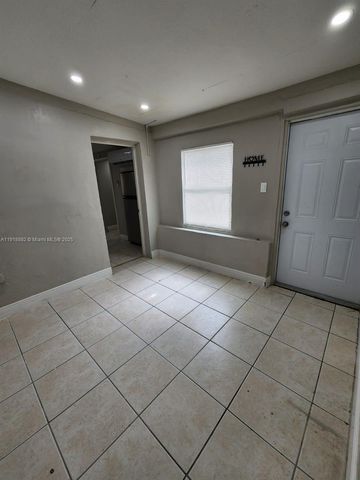 6251 NW 14th St, Sunrise, FL 33313