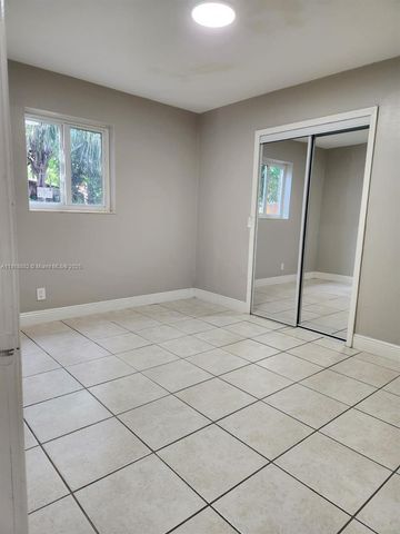 6251 NW 14th St, Sunrise, FL 33313