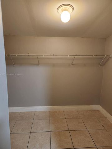 6251 NW 14th St, Sunrise, FL 33313