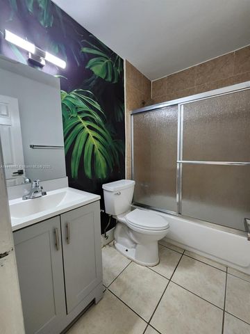 6251 NW 14th St, Sunrise, FL 33313