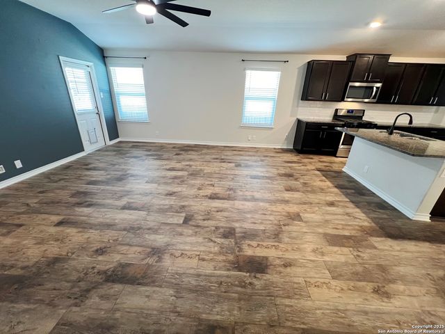 6823 Kingsley Edge, San Antonio, TX 78252