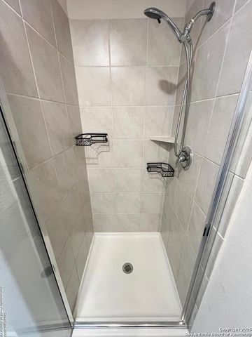6823 Kingsley Edge, San Antonio, TX 78252