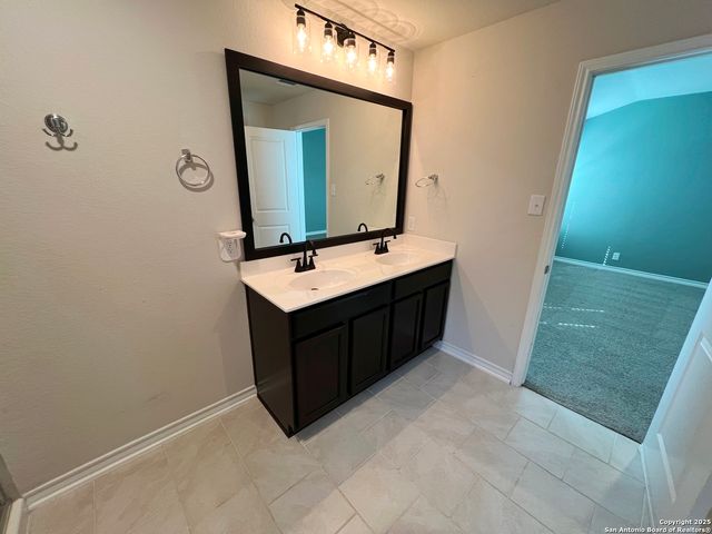 6823 Kingsley Edge, San Antonio, TX 78252