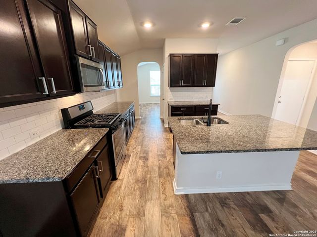6823 Kingsley Edge, San Antonio, TX 78252
