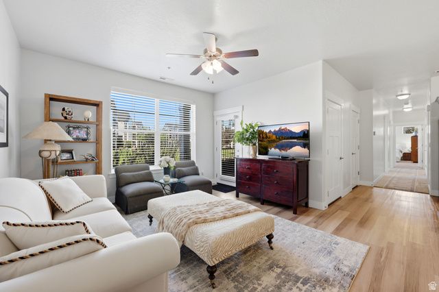 631 N SUN PEAK DR, Vineyard, UT 84059