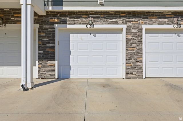 631 N SUN PEAK DR, Vineyard, UT 84059