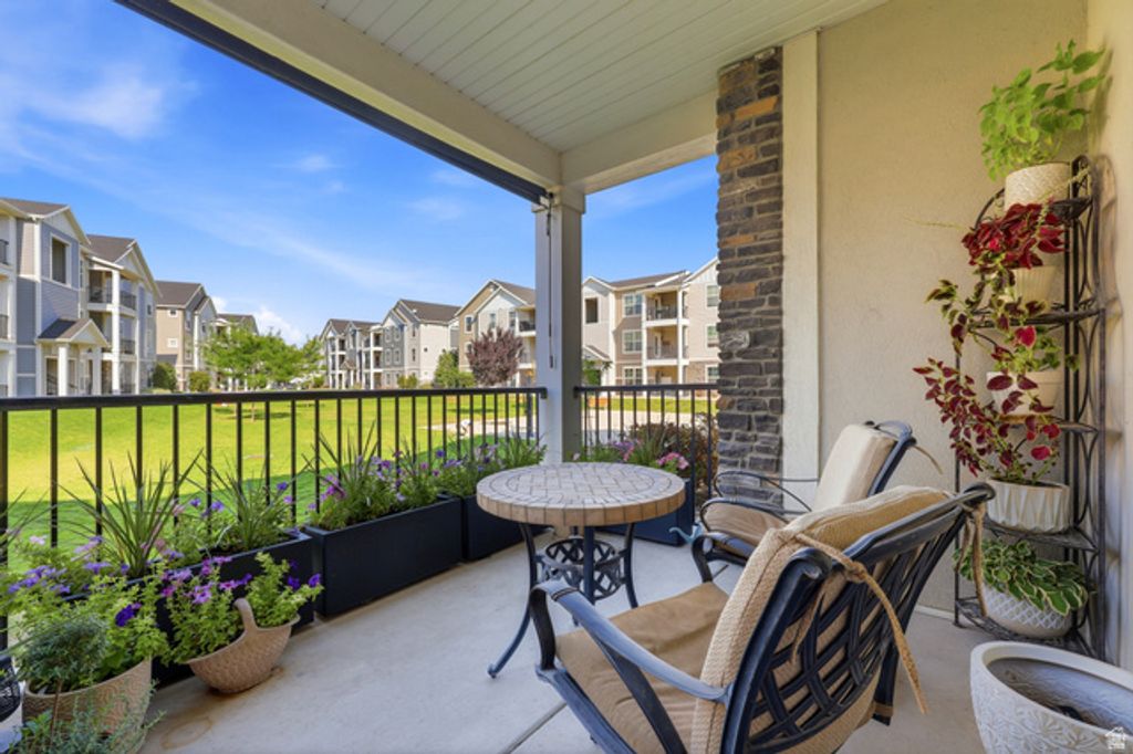 631 N SUN PEAK DR, Vineyard, UT 84059 — photo 3