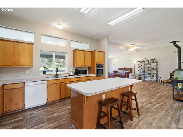 9405 Ne 349TH St, La Center, WA 98629