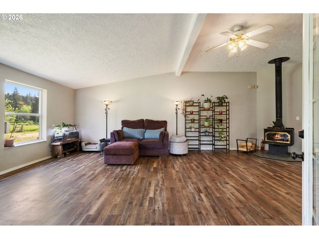 9405 Ne 349TH St, La Center, WA 98629