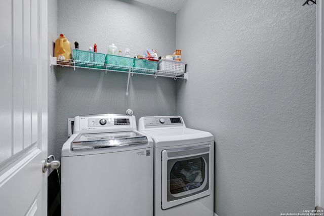 10707 Gentle Fox Bay, San Antonio, TX 78245