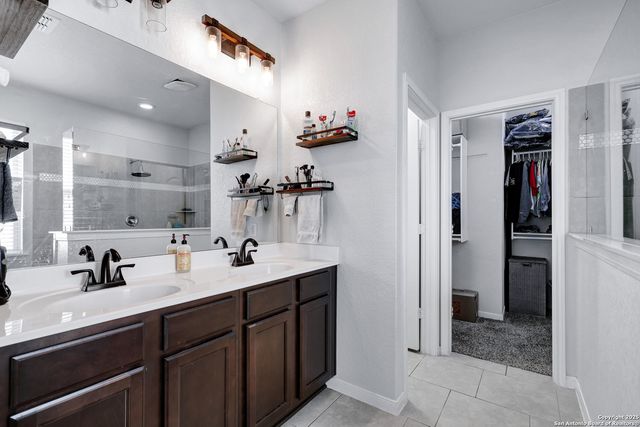 10707 Gentle Fox Bay, San Antonio, TX 78245