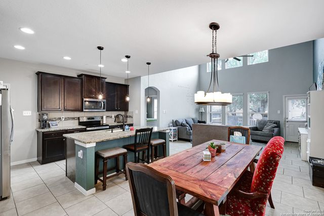 10707 Gentle Fox Bay, San Antonio, TX 78245