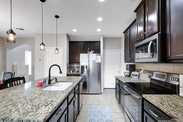 10707 Gentle Fox Bay, San Antonio, TX 78245