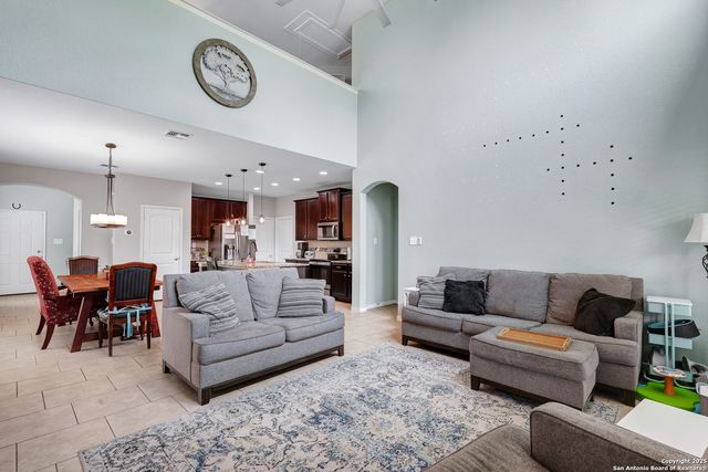 10707 Gentle Fox Bay, San Antonio, TX 78245