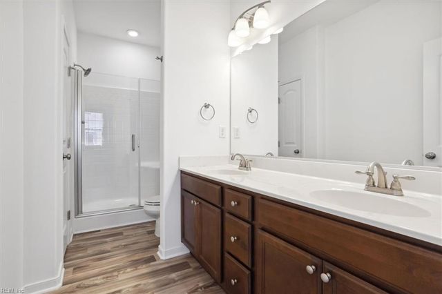 1414 Waltham LN, Newport News, VA 23608