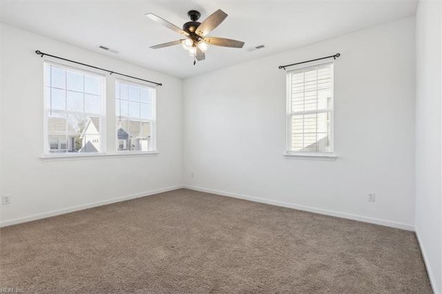1414 Waltham LN, Newport News, VA 23608