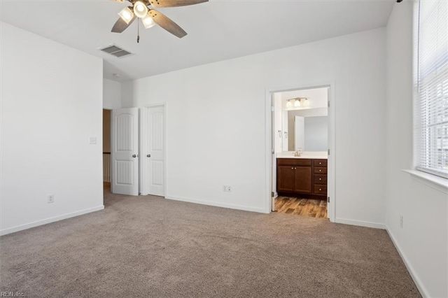 1414 Waltham LN, Newport News, VA 23608
