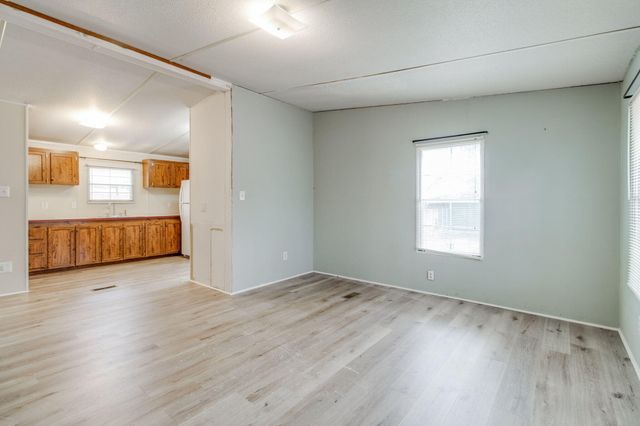 2831 Mcelveen Drive, Dalzell, SC 29040