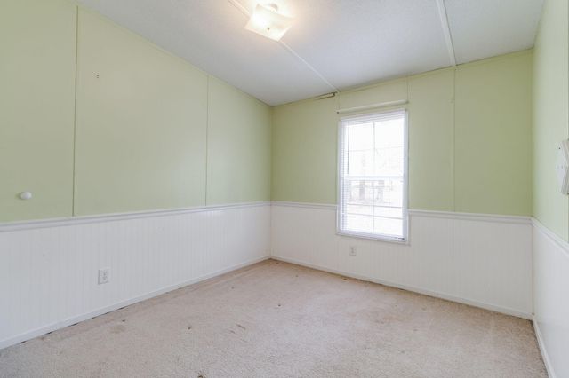 2831 Mcelveen Drive, Dalzell, SC 29040