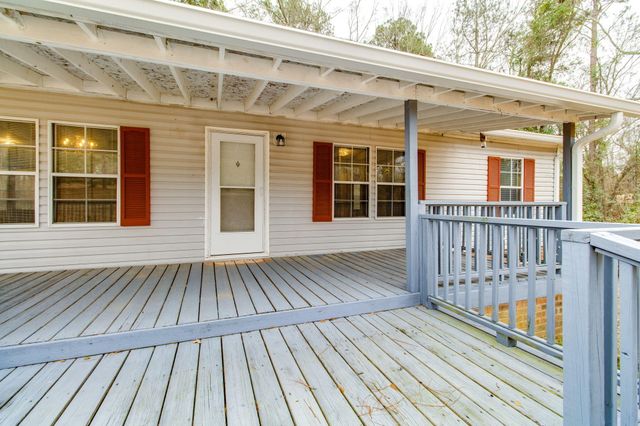2831 Mcelveen Drive, Dalzell, SC 29040